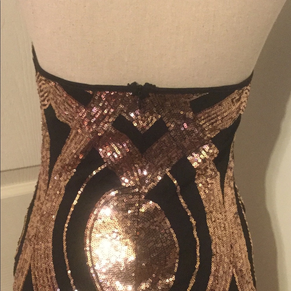 LAST 1❤️STUNNING BLACK DRESS WITH BRONZE SEQUINS - Picture 5 of 7